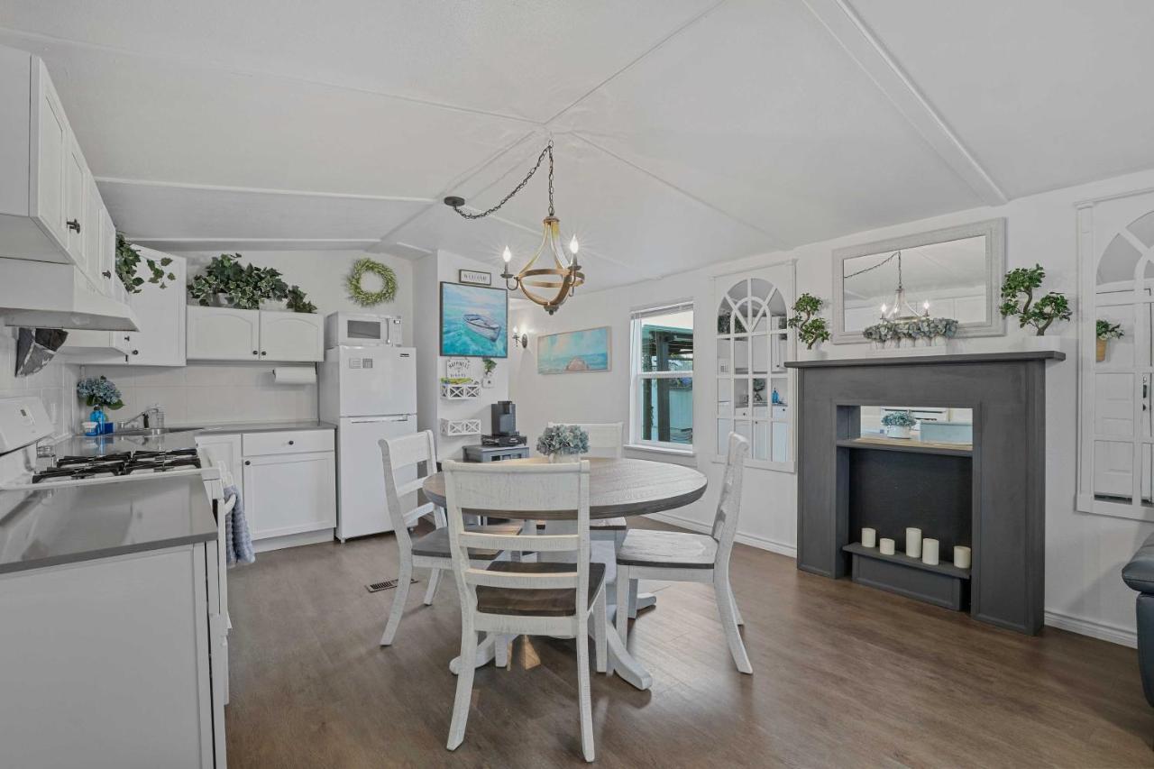 Pet-Friendly Lake Dallas Home Near Lewisville Lake Dış mekan fotoğraf